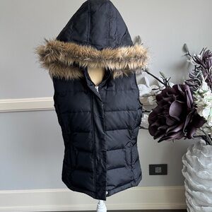 Talbots Hooded Vest with 80% Goose Down Filling 20%Feather Exclusive of Trim.